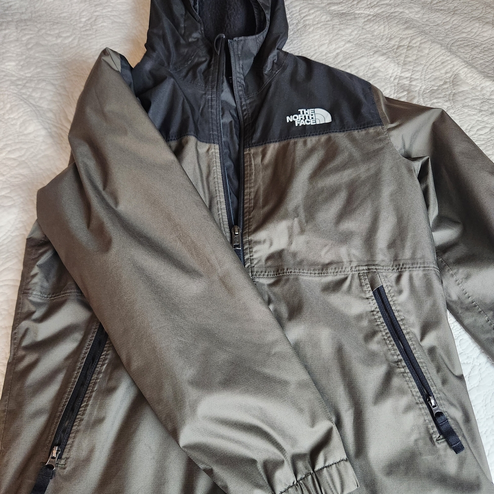 The North Face Gray Windbreaker Jacket Outdoor Performance